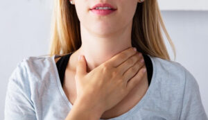 ما الفرق بين حرقة المعدة والارتجاع المريئي؟